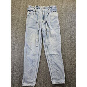 American Eagle Jeans Womens Size 4 Light Wash Highest Rise Mom Jeans Denim Belt